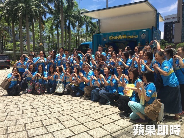 Taiwan cookies leading brand take part in charity welfare.
